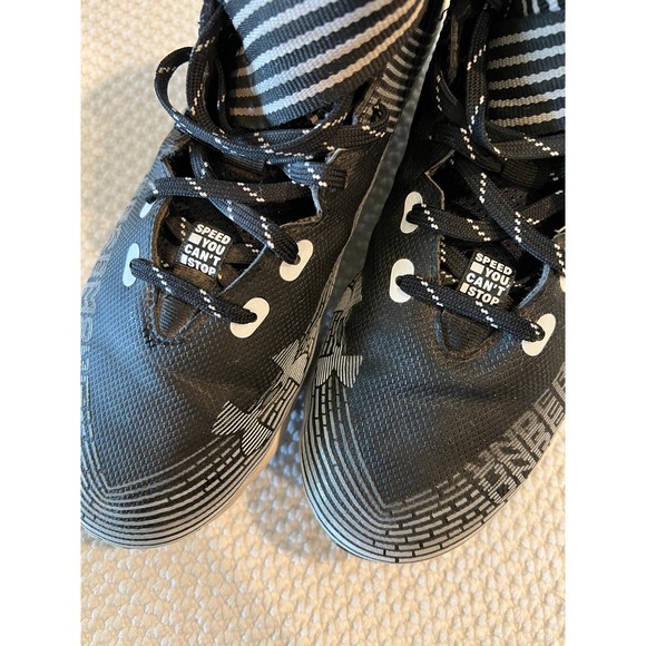 Under Armour Highlight Franchise RM Senior Football Cleats BLK/White Sz 9 - Picture 8 of 9